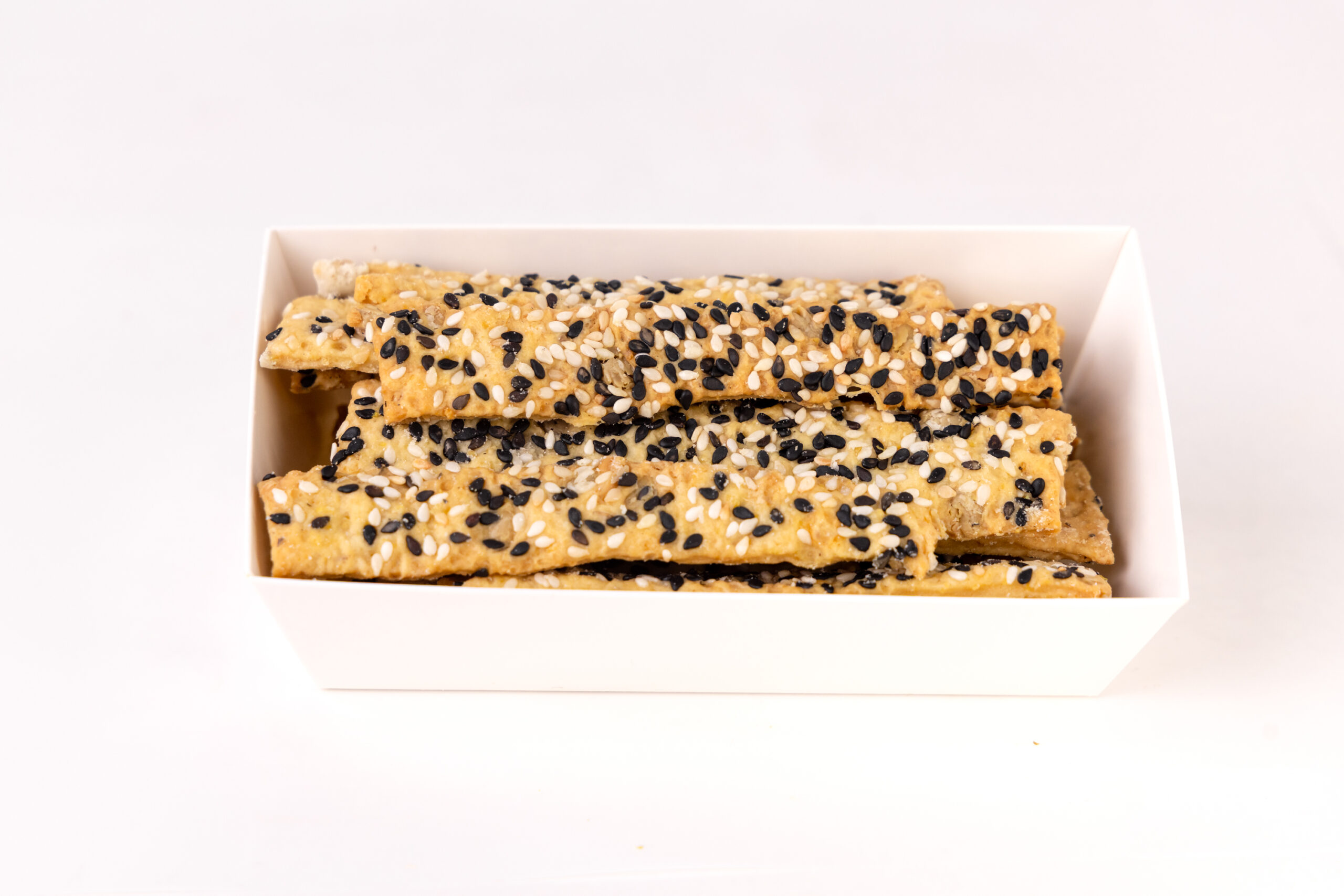 MAIZE CHIPS WITH SESAME - IN BOX